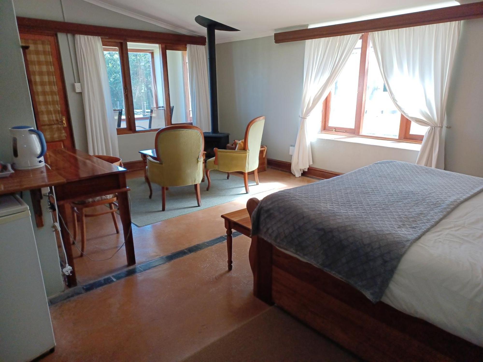 Гостевой дом Drakensberg Mountain Retreat Бергвилль Экстерьер фото