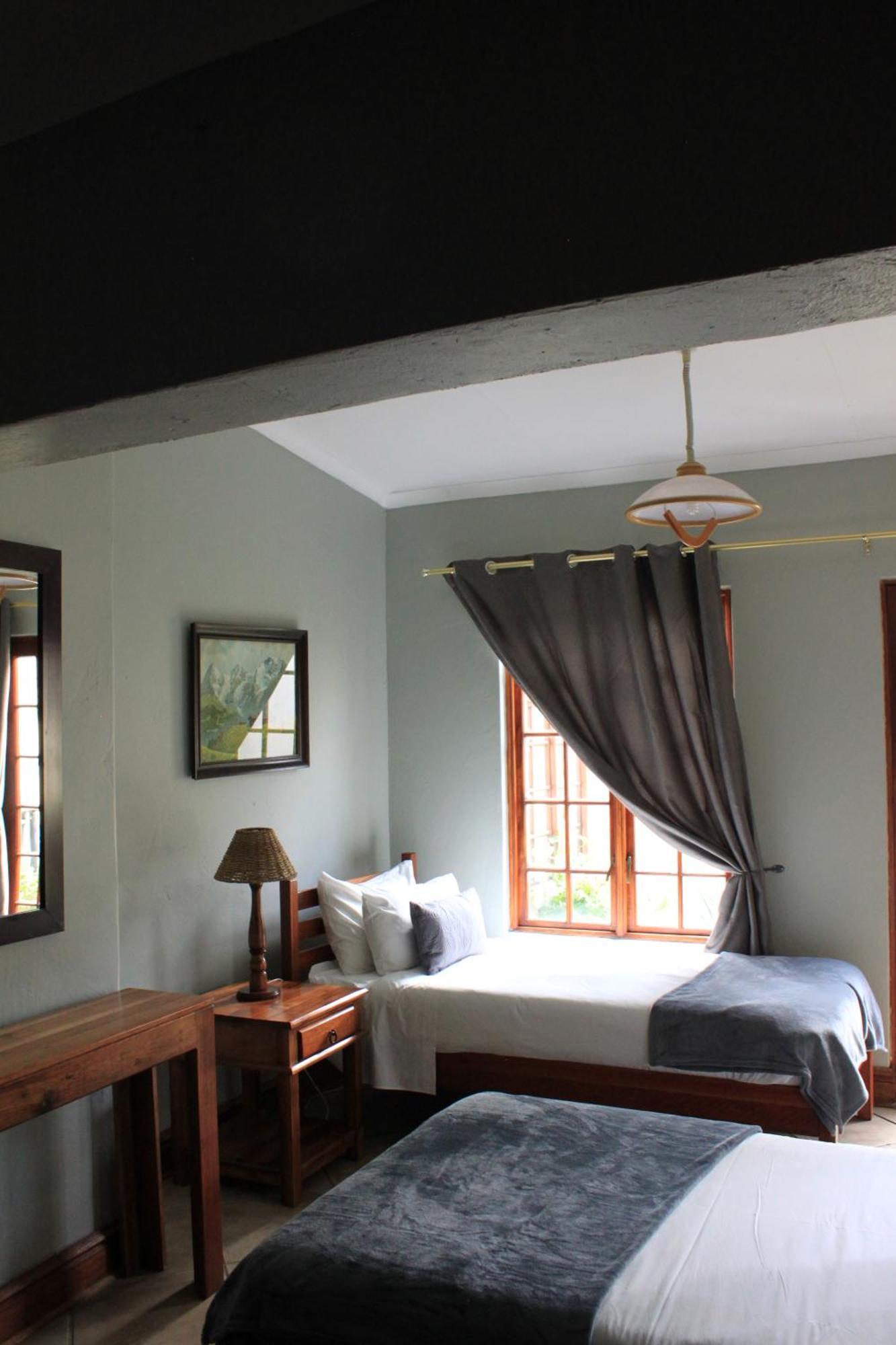 Гостевой дом Drakensberg Mountain Retreat Бергвилль Экстерьер фото