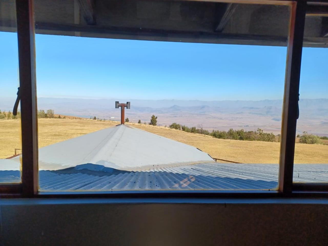 Гостевой дом Drakensberg Mountain Retreat Бергвилль Экстерьер фото